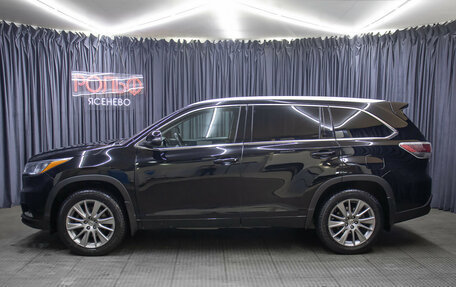 Toyota Highlander III, 2013 год, 2 398 000 рублей, 8 фотография