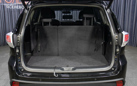 Toyota Highlander III, 2013 год, 2 398 000 рублей, 10 фотография