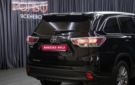 Toyota Highlander III, 2013 год, 2 398 000 рублей, 22 фотография
