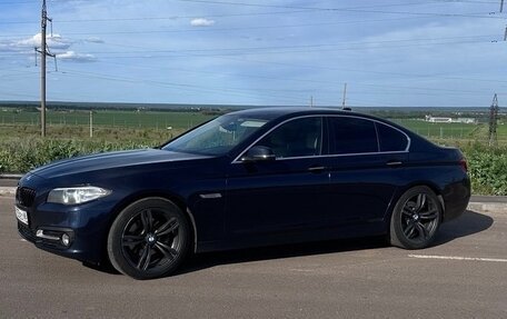 BMW 5 серия, 2015 год, 1 850 000 рублей, 3 фотография