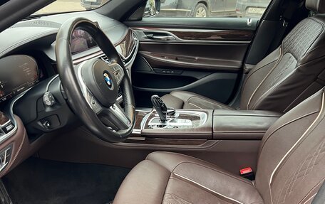 BMW 7 серия, 2019 год, 6 200 000 рублей, 10 фотография