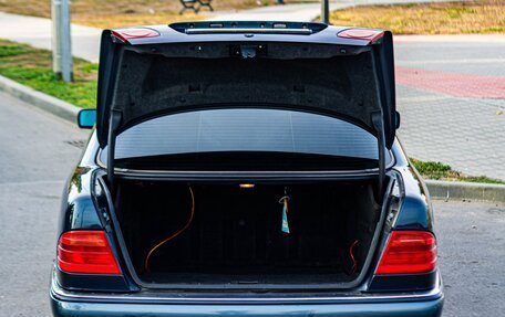 Mercedes-Benz E-Класс, 1997 год, 390 000 рублей, 11 фотография