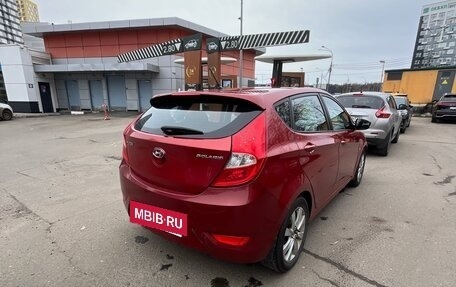 Hyundai Solaris II рестайлинг, 2011 год, 700 000 рублей, 10 фотография