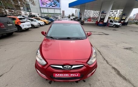 Hyundai Solaris II рестайлинг, 2011 год, 700 000 рублей, 9 фотография