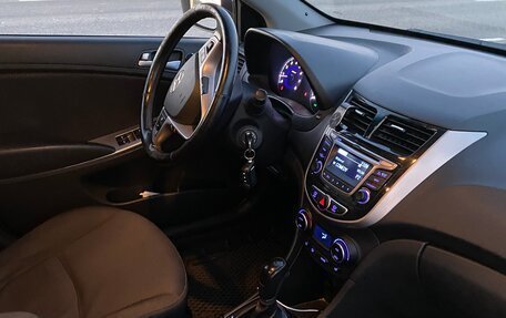 Hyundai Solaris II рестайлинг, 2014 год, 780 000 рублей, 7 фотография