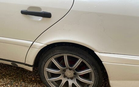 Mercedes-Benz C-Класс, 1996 год, 330 000 рублей, 3 фотография