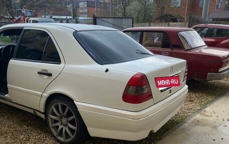 Mercedes-Benz C-Класс, 1996 год, 330 000 рублей, 4 фотография