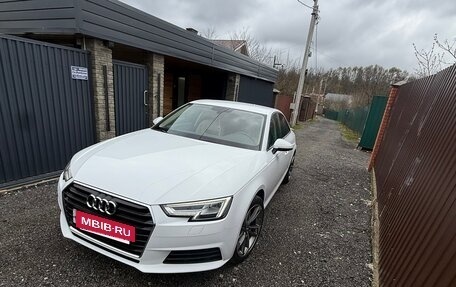 Audi A4, 2018 год, 2 350 000 рублей, 4 фотография