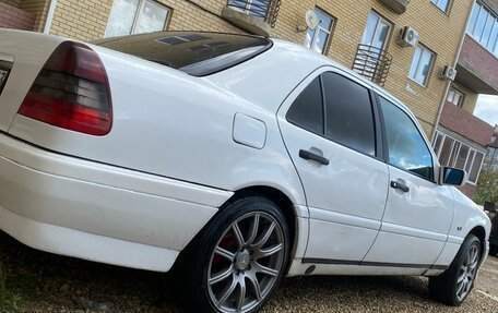 Mercedes-Benz C-Класс, 1996 год, 330 000 рублей, 9 фотография