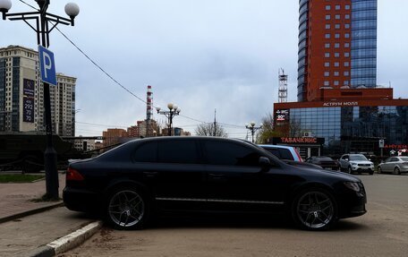 Skoda Superb III рестайлинг, 2012 год, 1 150 000 рублей, 4 фотография