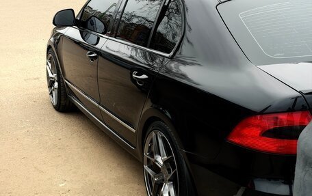 Skoda Superb III рестайлинг, 2012 год, 1 150 000 рублей, 3 фотография