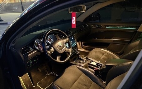 Skoda Superb III рестайлинг, 2012 год, 1 150 000 рублей, 13 фотография