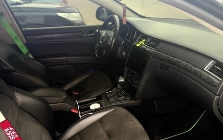 Skoda Superb III рестайлинг, 2012 год, 1 150 000 рублей, 30 фотография