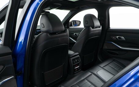 BMW 3 серия, 2019 год, 4 699 046 рублей, 11 фотография