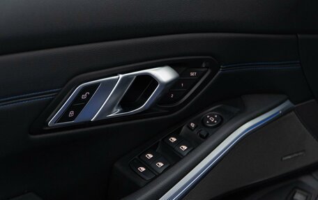 BMW 3 серия, 2019 год, 4 699 046 рублей, 23 фотография