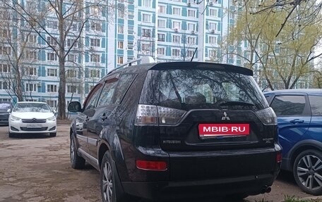 Mitsubishi Outlander III рестайлинг 3, 2007 год, 853 000 рублей, 2 фотография