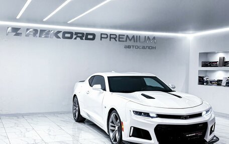 Chevrolet Camaro VI, 2018 год, 3 700 000 рублей, 2 фотография