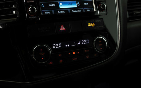 Mitsubishi Outlander III рестайлинг 3, 2017 год, 1 999 777 рублей, 16 фотография