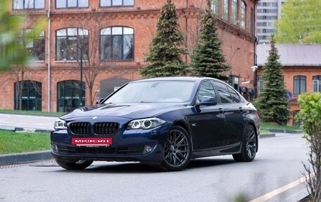 BMW 5 серия, 2011 год, 1 900 000 рублей, 2 фотография