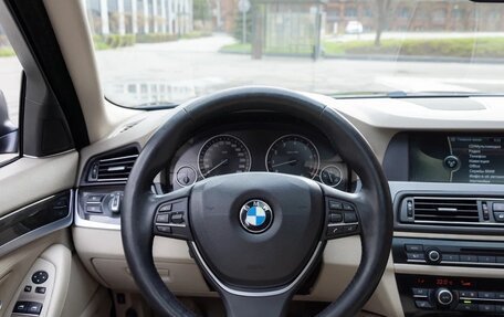 BMW 5 серия, 2011 год, 1 900 000 рублей, 18 фотография