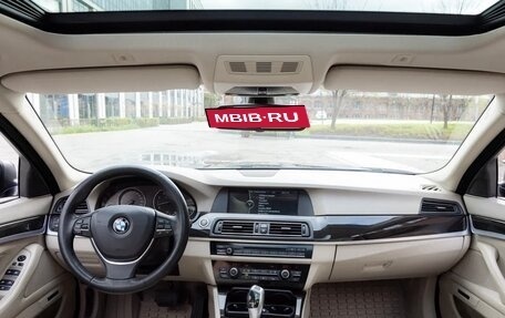 BMW 5 серия, 2011 год, 1 900 000 рублей, 15 фотография