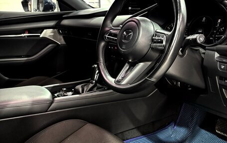 Mazda 3, 2019 год, 2 000 000 рублей, 4 фотография