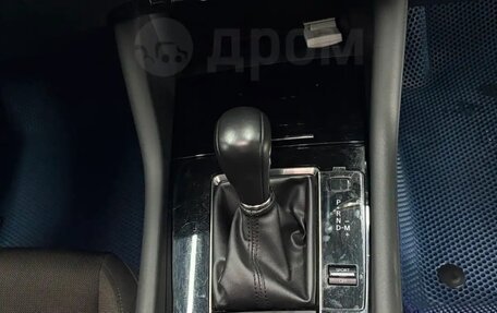 Mazda 3, 2019 год, 2 000 000 рублей, 12 фотография