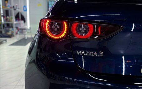 Mazda 3, 2019 год, 2 000 000 рублей, 8 фотография