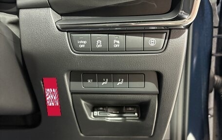 Mazda 3, 2019 год, 2 000 000 рублей, 13 фотография