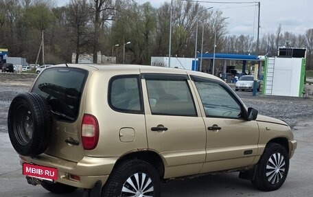 Chevrolet Niva I рестайлинг, 2005 год, 300 000 рублей, 3 фотография