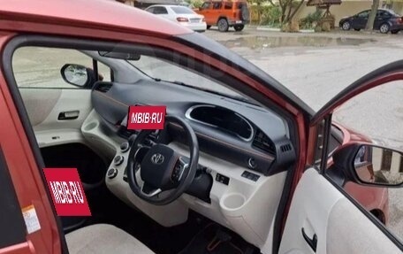 Toyota Sienta, 2026 год, 1 250 000 рублей, 4 фотография