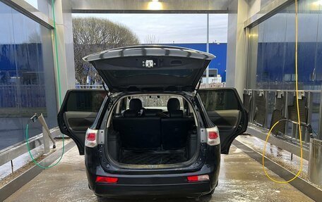 Mitsubishi Outlander III рестайлинг 3, 2013 год, 1 100 000 рублей, 5 фотография