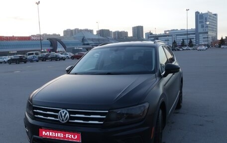 Volkswagen Tiguan II, 2021 год, 2 450 000 рублей, 1 фотография