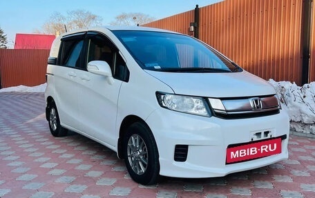 Honda Freed I, 2014 год, 1 000 000 рублей, 2 фотография