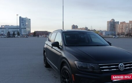 Volkswagen Tiguan II, 2021 год, 2 450 000 рублей, 8 фотография