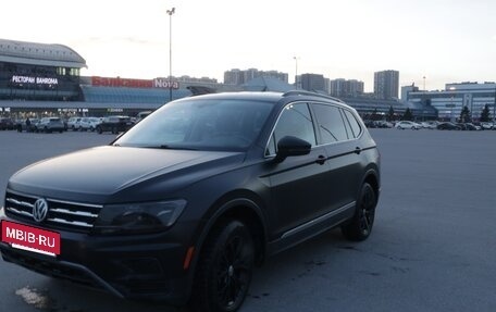 Volkswagen Tiguan II, 2021 год, 2 450 000 рублей, 2 фотография