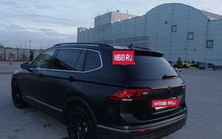 Volkswagen Tiguan II, 2021 год, 2 450 000 рублей, 4 фотография