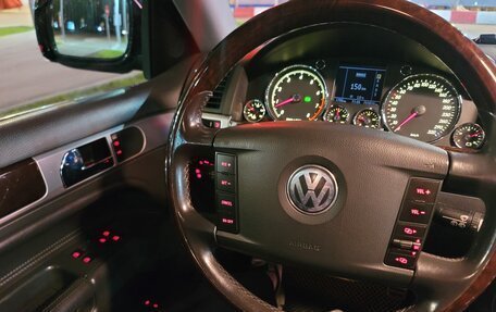 Volkswagen Touareg III, 2005 год, 730 000 рублей, 25 фотография