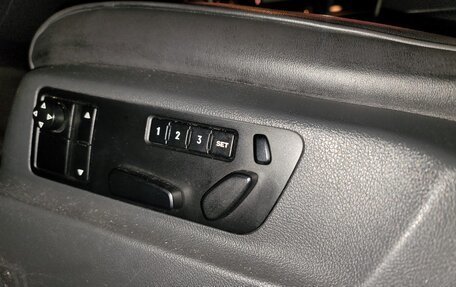 Volkswagen Touareg III, 2005 год, 730 000 рублей, 27 фотография