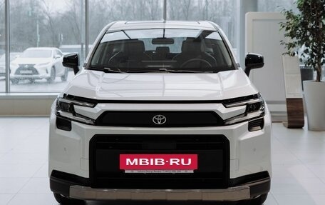Toyota RAV4, 2025 год, 4 890 000 рублей, 2 фотография