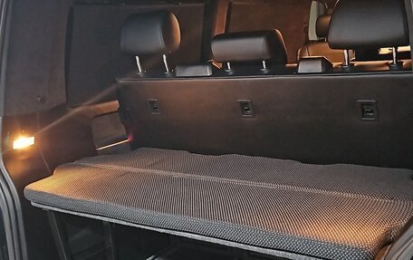 Volkswagen Multivan T6 рестайлинг, 2016 год, 5 900 000 рублей, 9 фотография