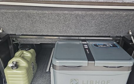 Volkswagen Multivan T6 рестайлинг, 2016 год, 5 900 000 рублей, 11 фотография