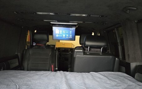 Volkswagen Multivan T6 рестайлинг, 2016 год, 5 900 000 рублей, 16 фотография