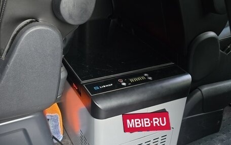 Volkswagen Multivan T6 рестайлинг, 2016 год, 5 900 000 рублей, 17 фотография