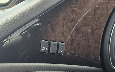 Infiniti QX56, 2010 год, 2 169 000 рублей, 18 фотография