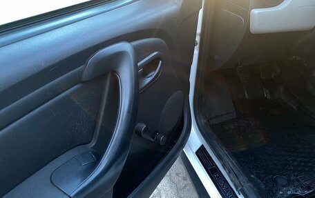 Renault Duster I рестайлинг, 2018 год, 960 000 рублей, 14 фотография