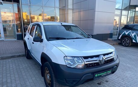 Renault Duster I рестайлинг, 2018 год, 960 000 рублей, 2 фотография