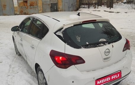 Opel Astra J, 2013 год, 600 000 рублей, 5 фотография