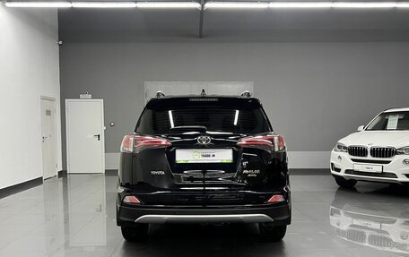 Toyota RAV4, 2017 год, 2 345 000 рублей, 4 фотография