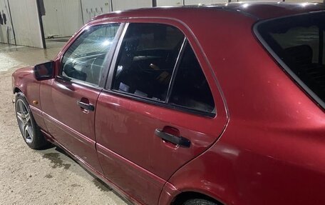 Mercedes-Benz C-Класс, 1996 год, 210 000 рублей, 2 фотография